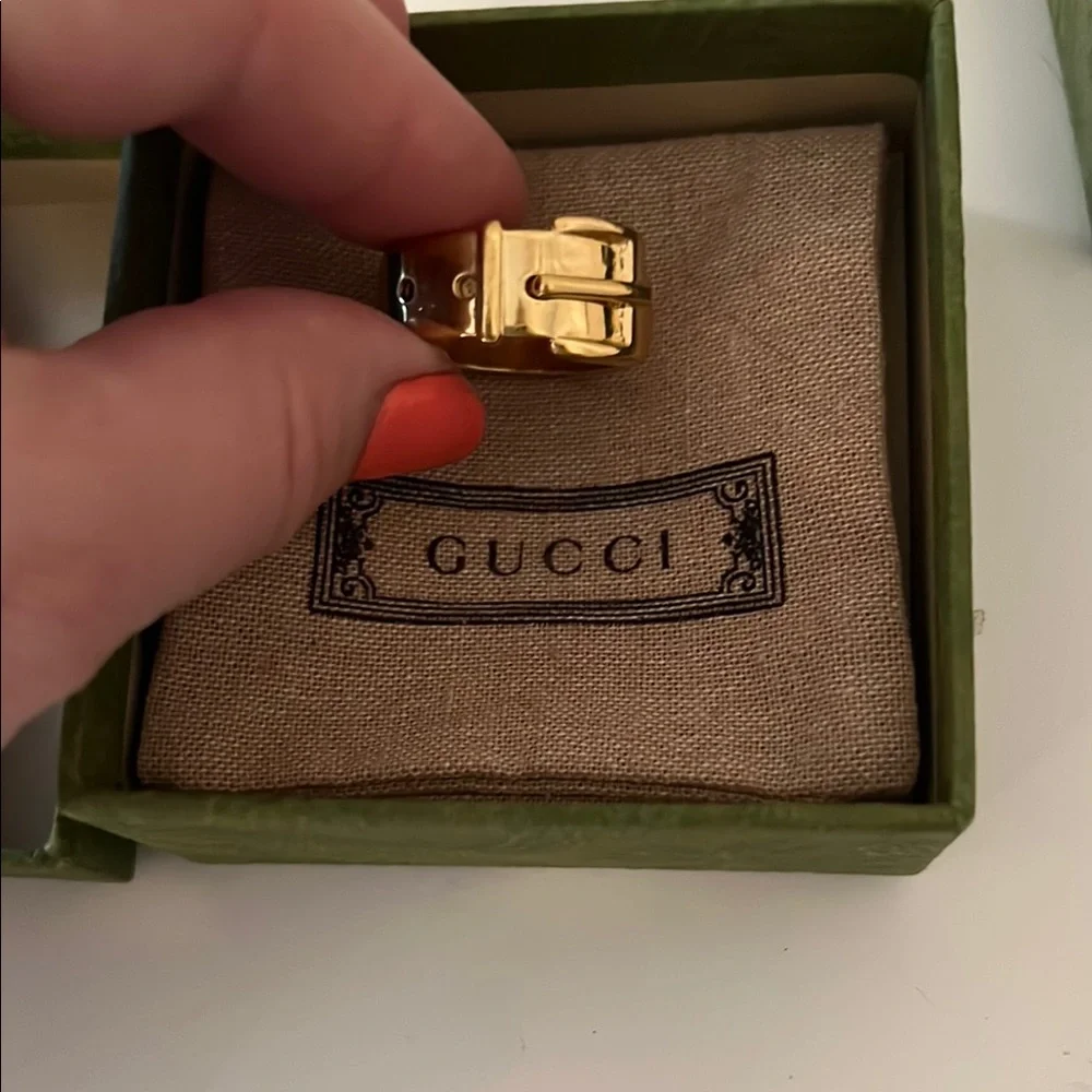 Gucci Gold Scarf Ring - Picture 4 of 4